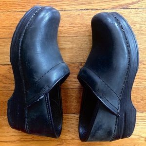 LAST CHANCE: Black Dansko Clogs